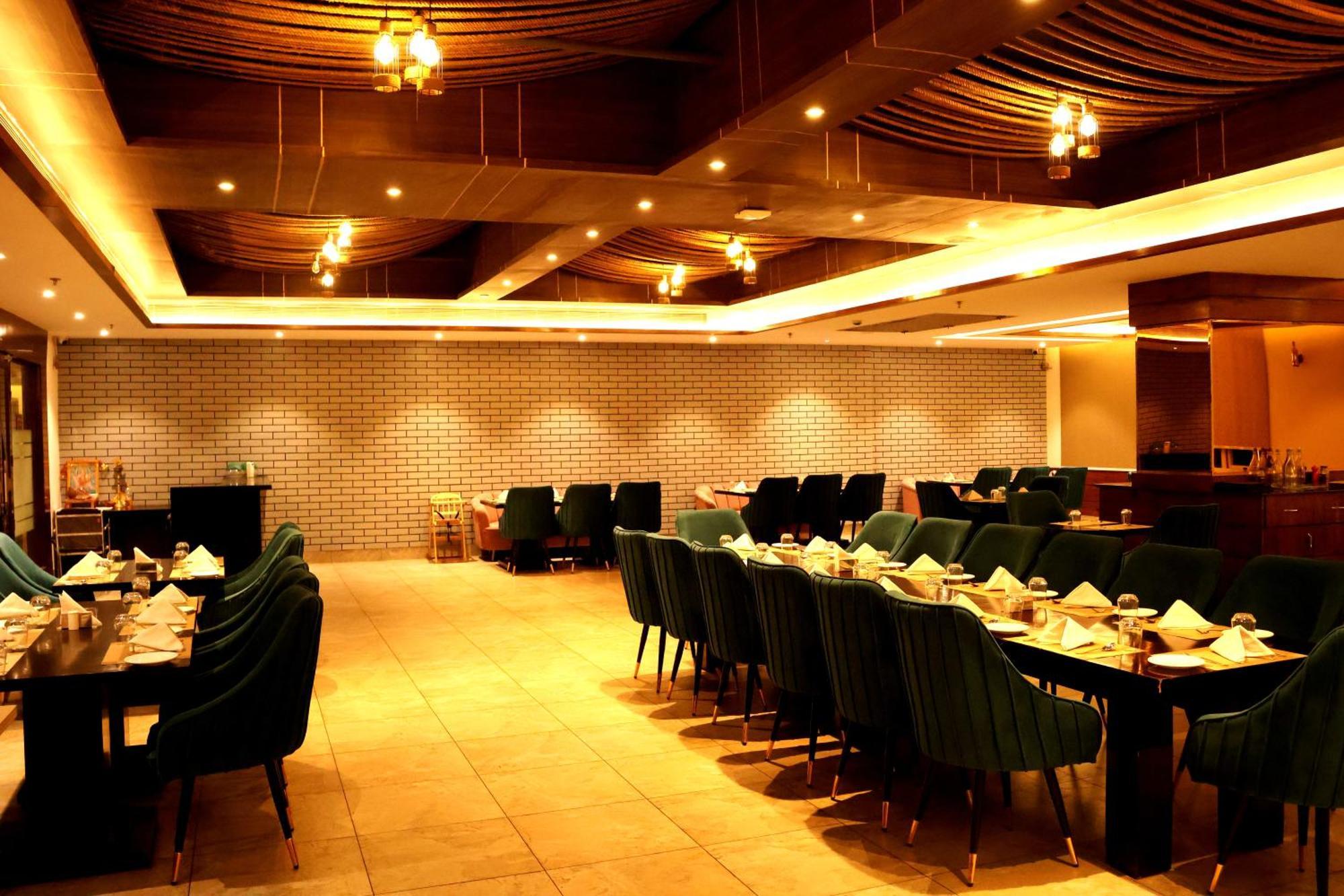 The Emerald Grand دهرادون المظهر الخارجي الصورة