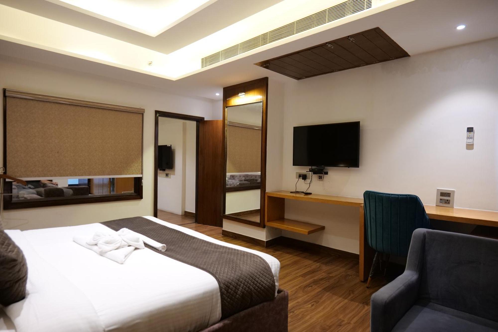 The Emerald Grand دهرادون المظهر الخارجي الصورة